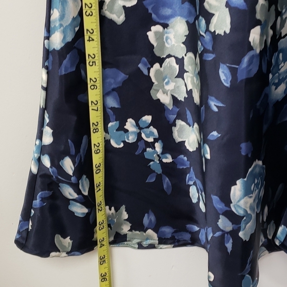 Little Summer Dress Polyester Satin Blue Floral Print Cut in Shoulders S/M VGUC - Picture 6 of 10